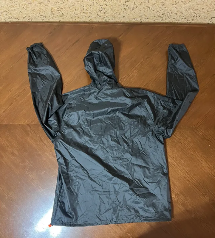 Дождевая куртка от  Quechua by Decathlon — фото 2