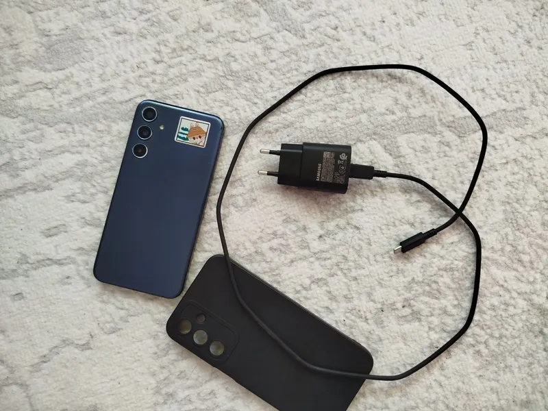 Samsung galaxy m35 6/128gb yangi ideal radnoy sot 5