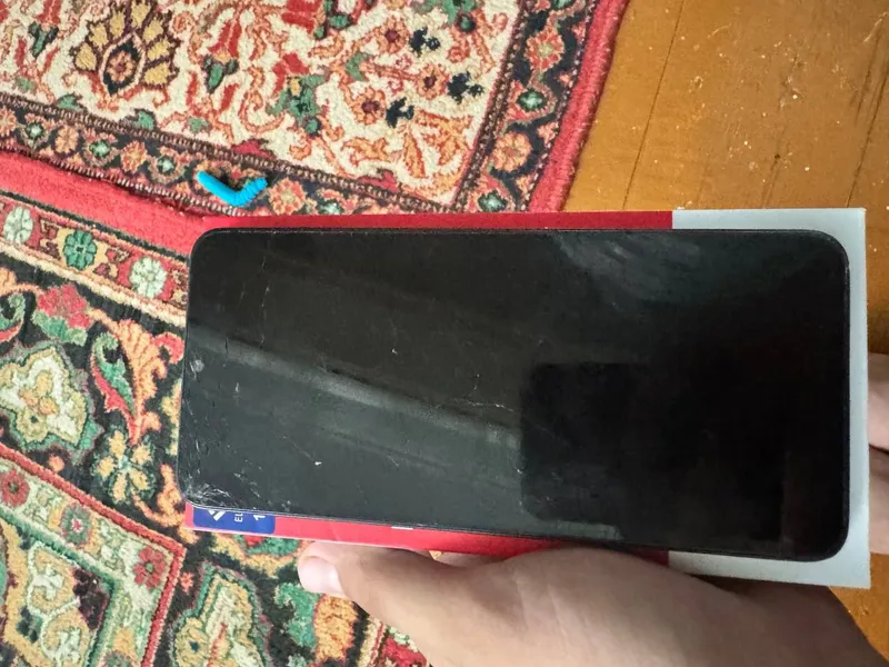 telefon Narxi 950 ming 3 telefon Narxi 950 ming 3