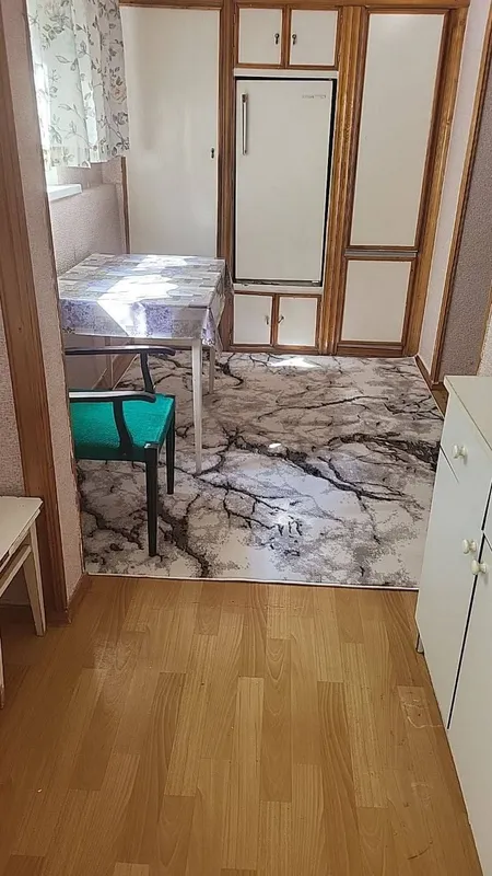 yunusobot 2...3..400 oilaga bollarga srochna 1