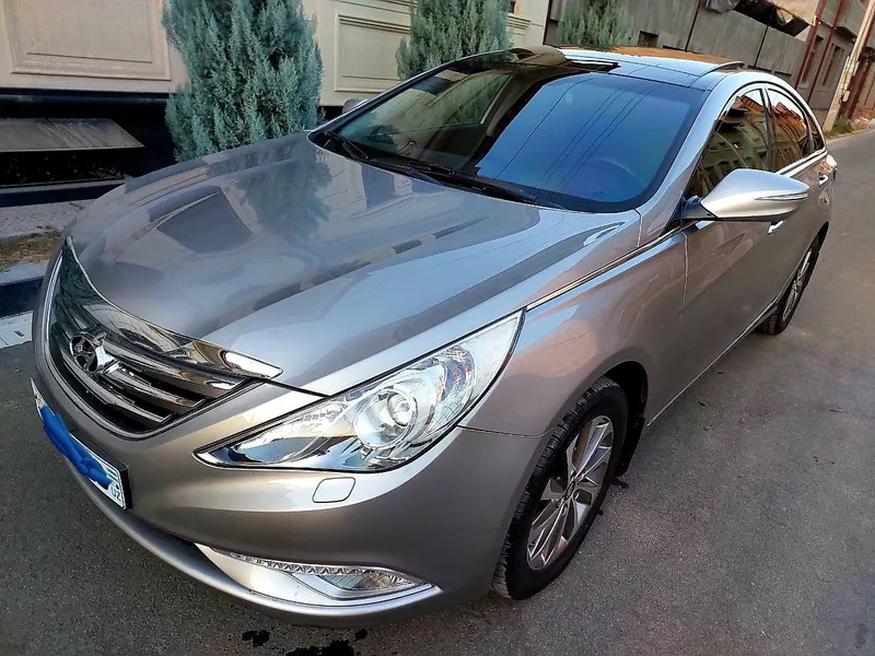 Hyundai Sonata 2014 yil xolati alo kraska toza