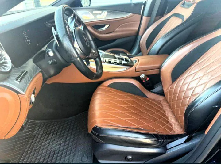 продаю машину mercedes Benz GT 43 amg 6