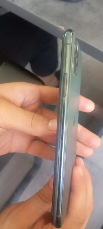 iPhone 11 pro max telefoni. Xotirasi 64 GB GP 3
