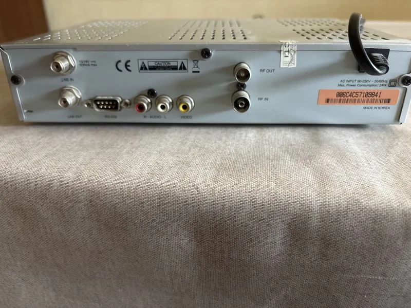 TopField DVB Tyuner TF4000Fi 2 TopField DVB Tyuner TF4000Fi 2