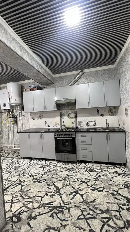 Kvartira sotiladi 2xona 1etaj skvaznoy — фото 3