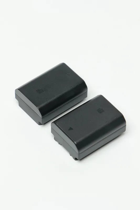 Sony NP-FZ100 Две батарейки + Двойная зарядка (LCD USB Charger) — фото 2
