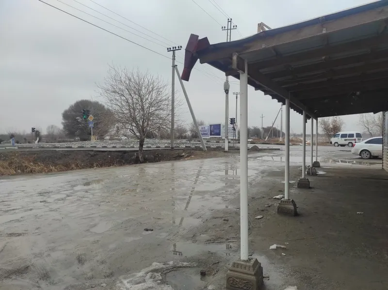 Yangibozor tumani gurlan yolida joylashgan noturar bino sotiladi — фото 6