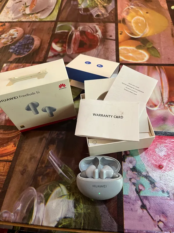Huawei FreeBuds 5i 3 Huawei FreeBuds 5i 3
