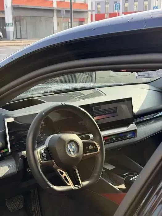 BMW i5 50l naxt va xalol nasiyaga 2 BMW i5 50l naxt va xalol nasiyaga 2