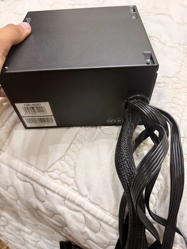 Блок питание GAMEMAX 600w 3 Блок питание GAMEMAX 600w 3
