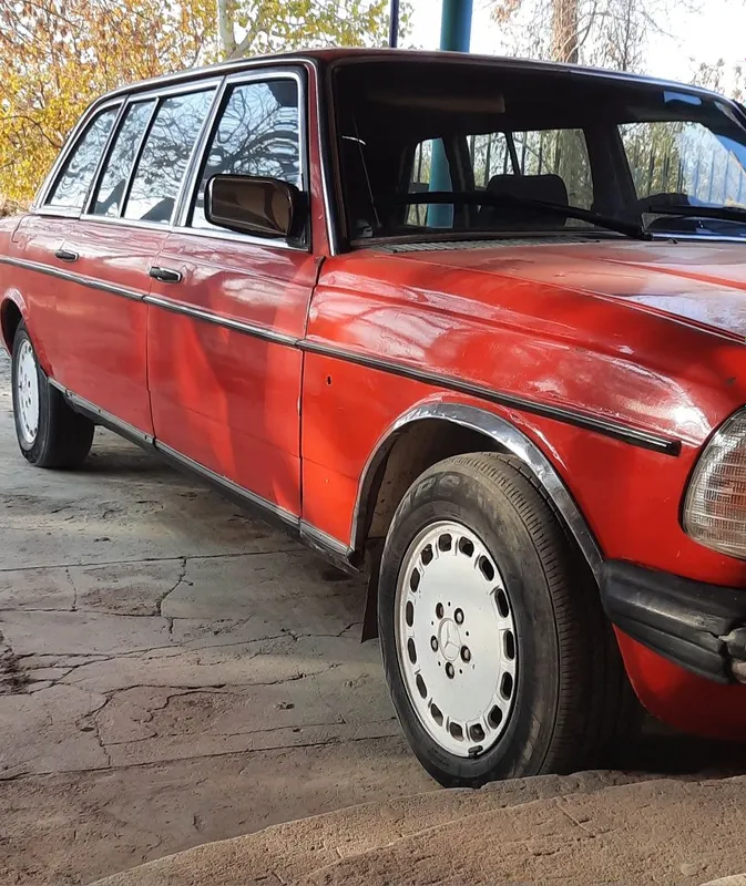 Мерседес W 123 limo 1 Мерседес W 123 limo 1