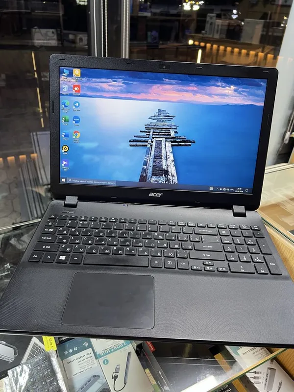 Acer intel celeron N 3060 8