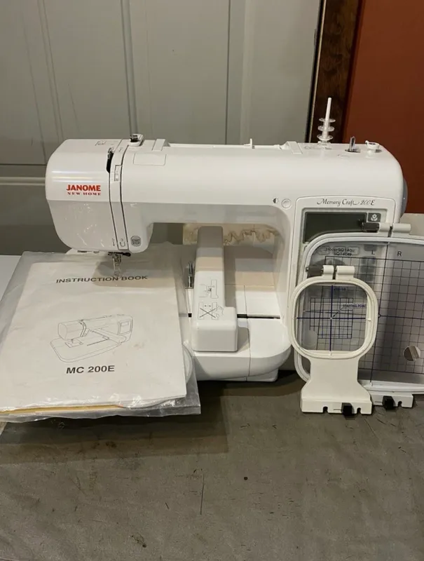 Janome Memory Craft 200E 3
