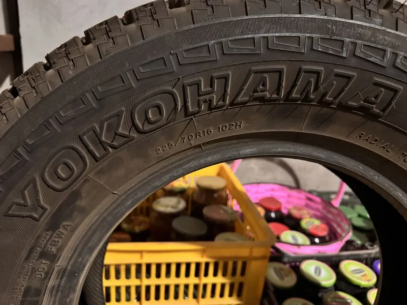 Продам 300$ за 4 Yokohama 225/70R16 102H GEOLANDAR A/T-S — фото 3