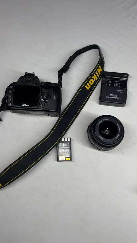 Nikon d40 sotiladi manzil qarshi 91 226 25 20 1 Nikon d40 sotiladi manzil qarshi 91 226 25 20 1