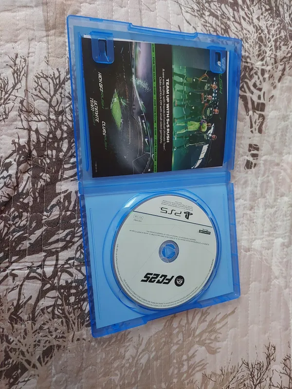 Игровой диск FC25 на Playstation 5 — фото 1