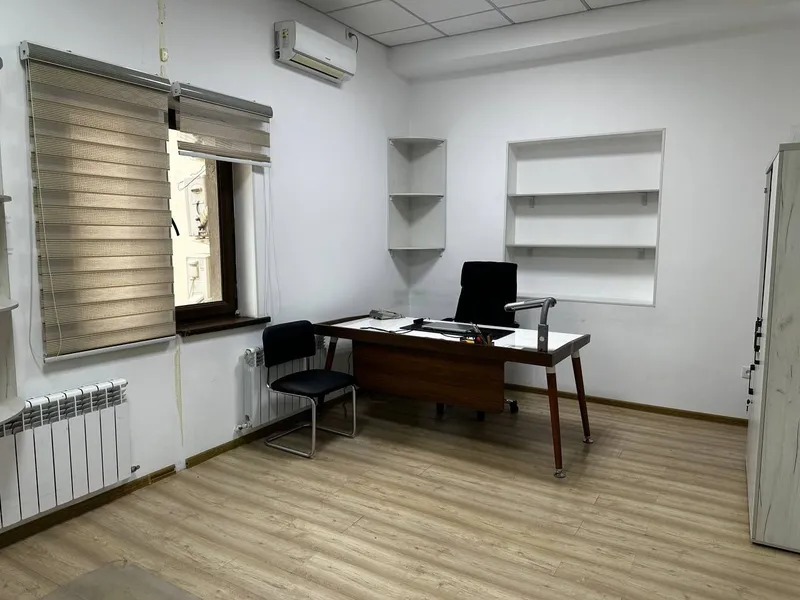 Срочно продается евроздание , 1235 кв.м вдоль главной дороги. — фото 2