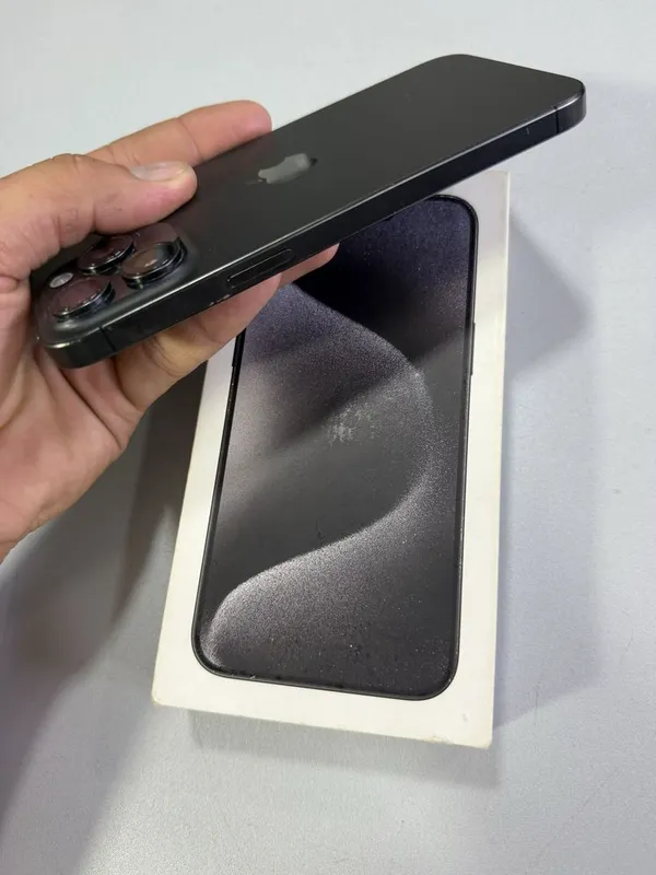 Iphone 15 pro max sotladi 256gb xotira 85% yomkis 5