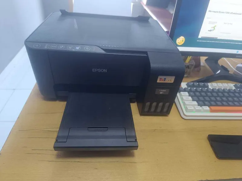 rangli printer sotiladi epsonL3250 yangi