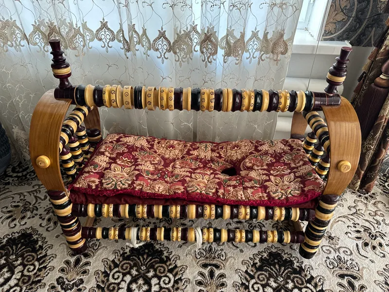 Beshik sotiladi koʻrpachalariyam bor yengi