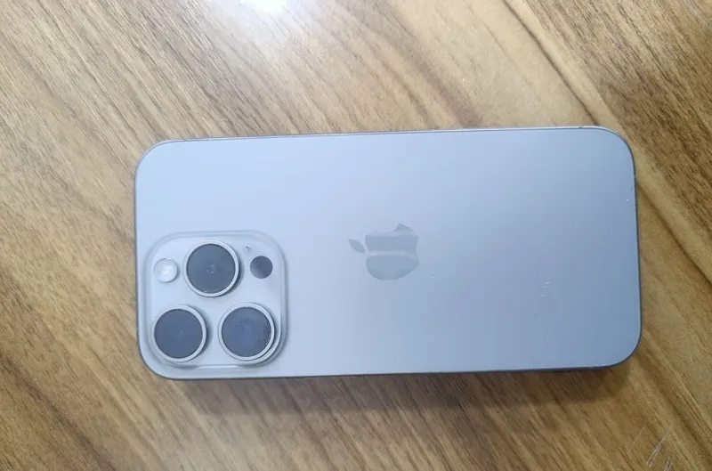 iPhone 15 Pro HX|A 4 iPhone 15 Pro HX|A 4