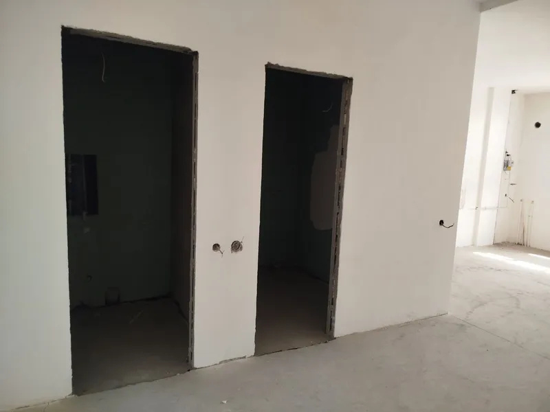 3 xonali kvartira (korobka) sotiladi, mo‘ljal: Buz Bazar 4