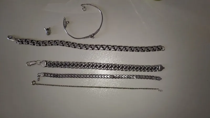 Серебряные браслеты