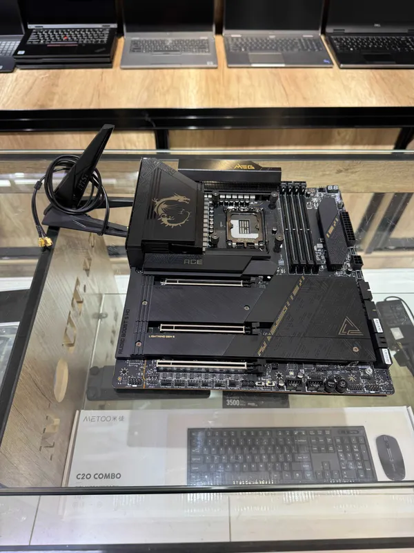 Продаётся Материнская плата MSI MEG Z790 ACE 2 Продаётся Материнская плата MSI MEG Z790 ACE 2