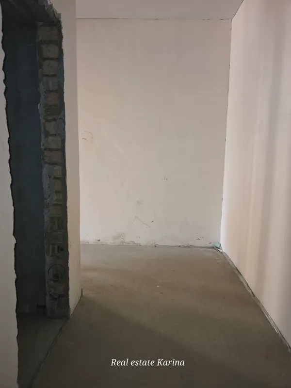 2 xonali kvartira (qorovul quti) sotiladi 9