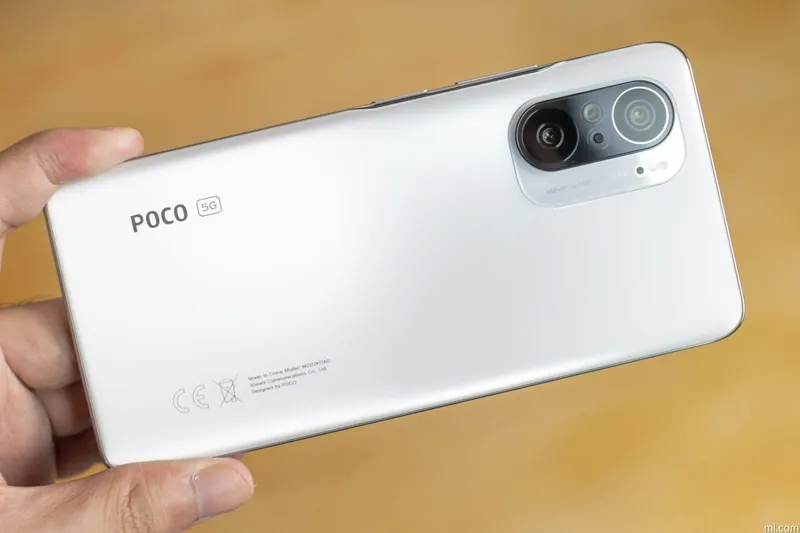 Poco F3 12/256gb продаю в отличном состояние
