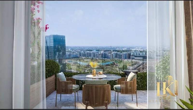 Продаётся 2-комнатная квартира в ЖК Nest One с панорамным видом и открытым балконом — фото 8