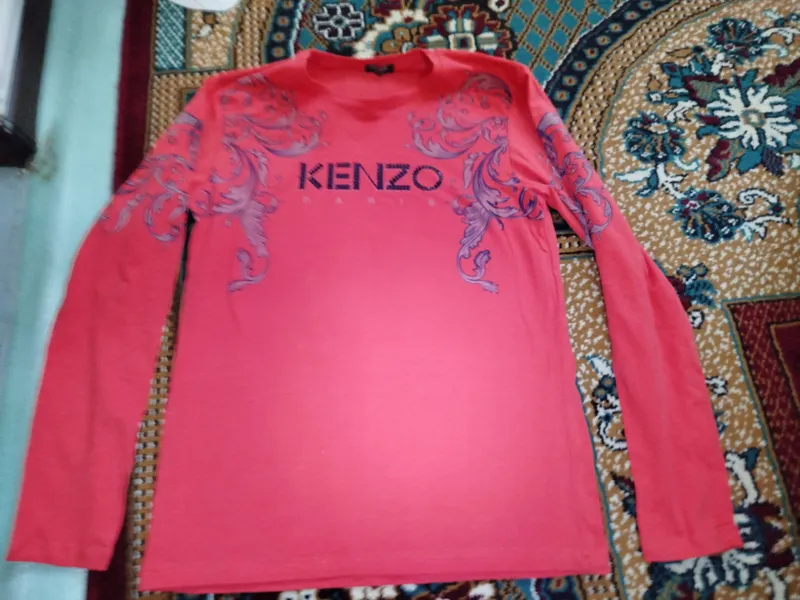 Продаётся женская кофта Kenzo, новая...