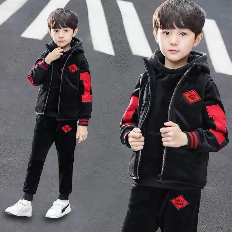 Тройка, оригинал, Китай, размеры от 5 до 11 лет 2