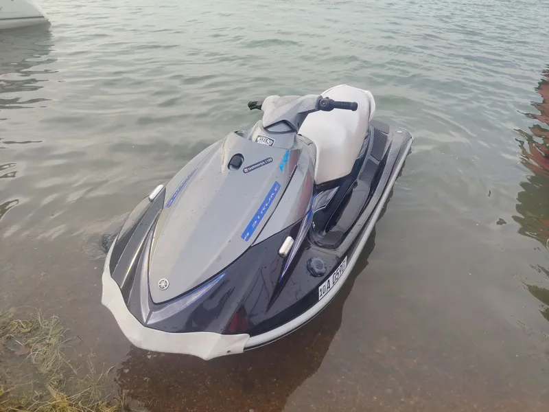 Gidrosikl YAMAHA 1100 2
