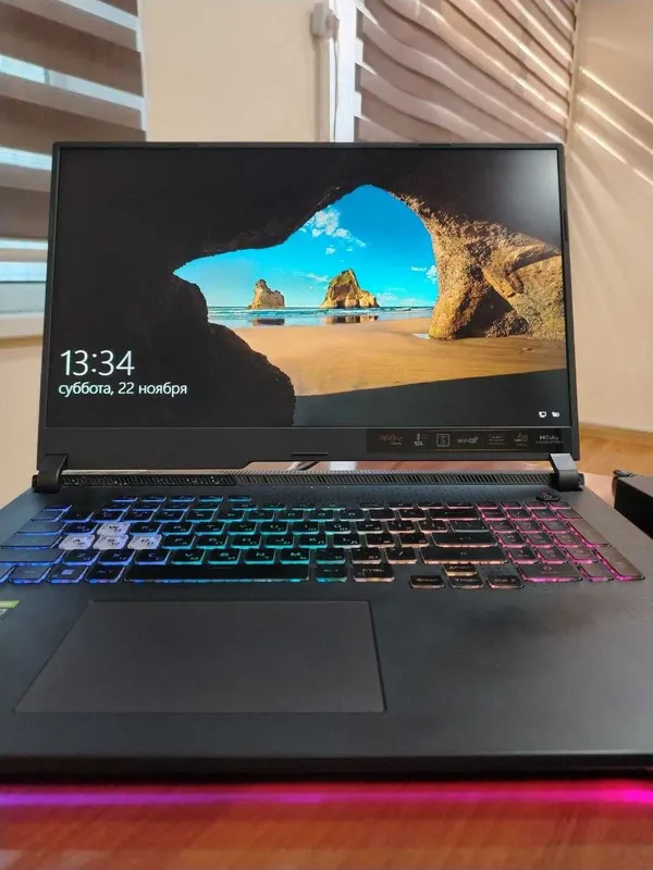 Noutbuk Asus ROG gaming ryzen7