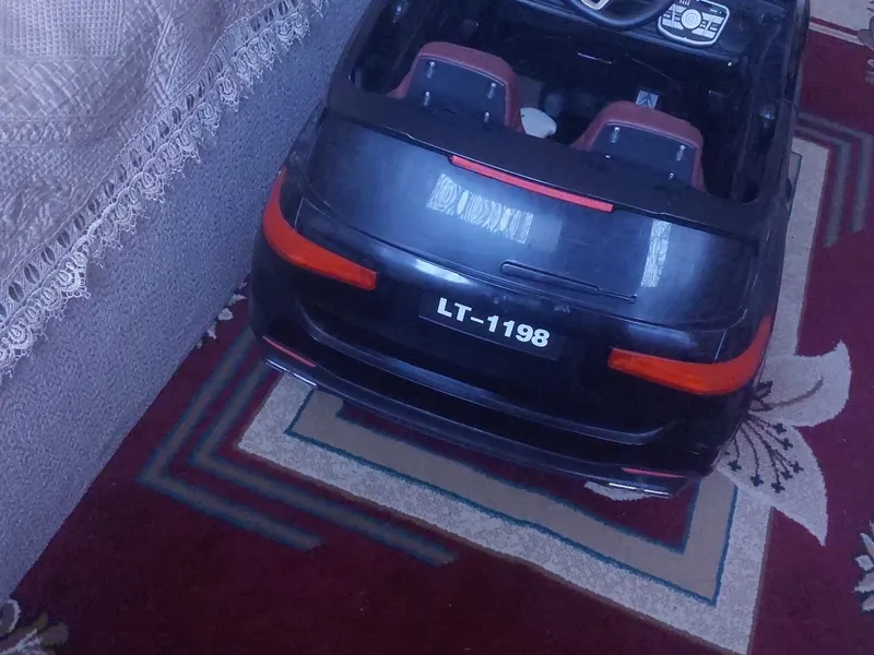 Bolalar uchun katta elektr mashina 2