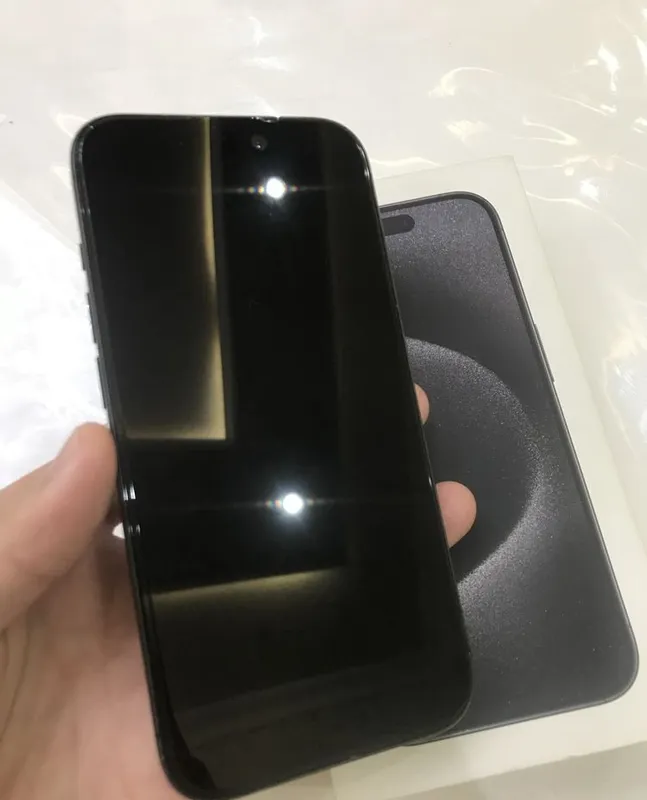 iPhone 15 Pro, 256 ГБ, полный комплект 2 iPhone 15 Pro, 256 ГБ, полный комплект 2