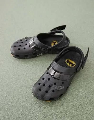 Crocs x Batman Batmobile 4 Crocs x Batman Batmobile 4