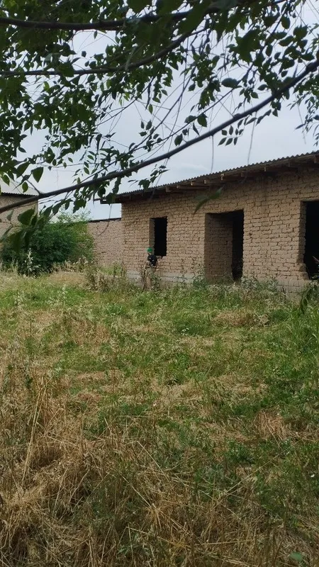 Uchastka sotiladi 9