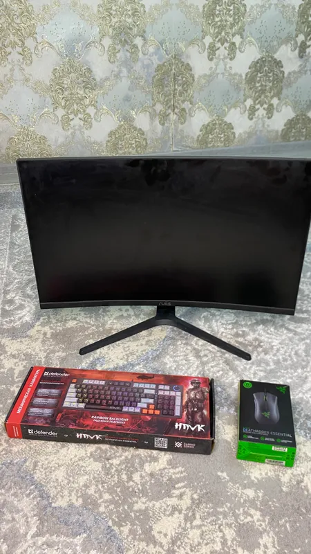 Игровой Монитор, клавиатура, игровая мишка