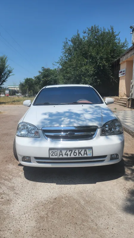 Продаётся Lacetti 1.8 автомат 2 Продаётся Lacetti 1.8 автомат 2