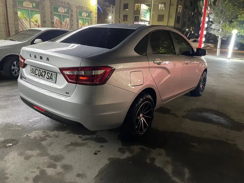 Продаю лада веста в идеальном состояние!