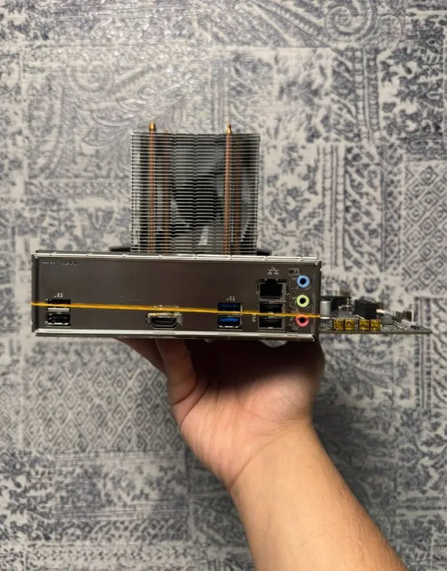 Gigabyte H610M K I3-12100F T-Force DDR4 8x2 16gb RGB M.2 Nvme 512Gb — фото 2