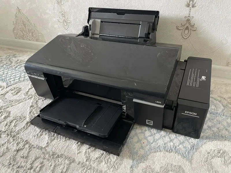 Продам цветной принтер Epson L805 — фото 1 Продам цветной принтер Epson L805 — фото 1