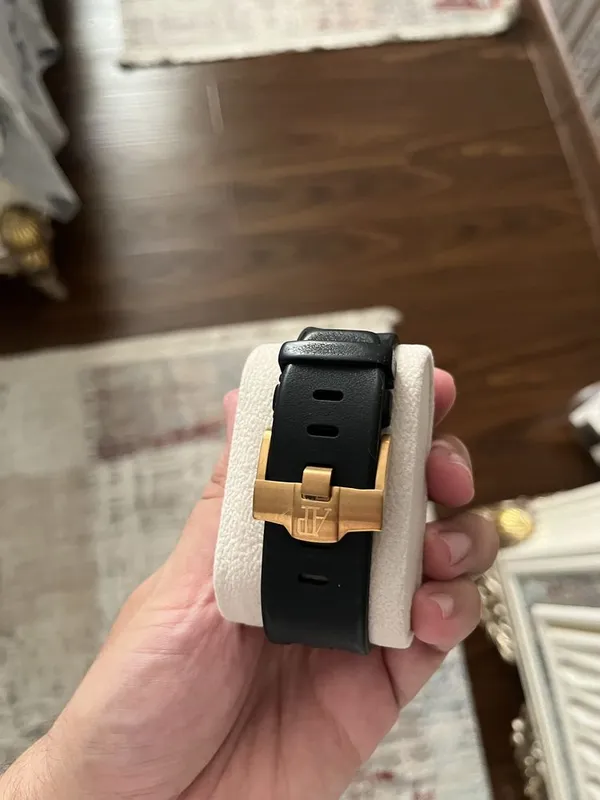 Продам часы Audemars Piguet Royal Oak 2 Продам часы Audemars Piguet Royal Oak 2