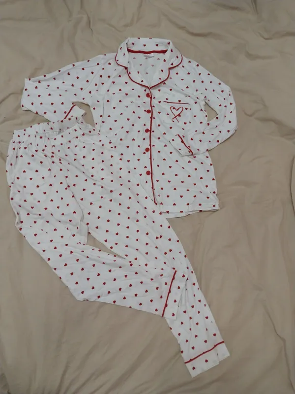trendiviy serdichkali Pijama