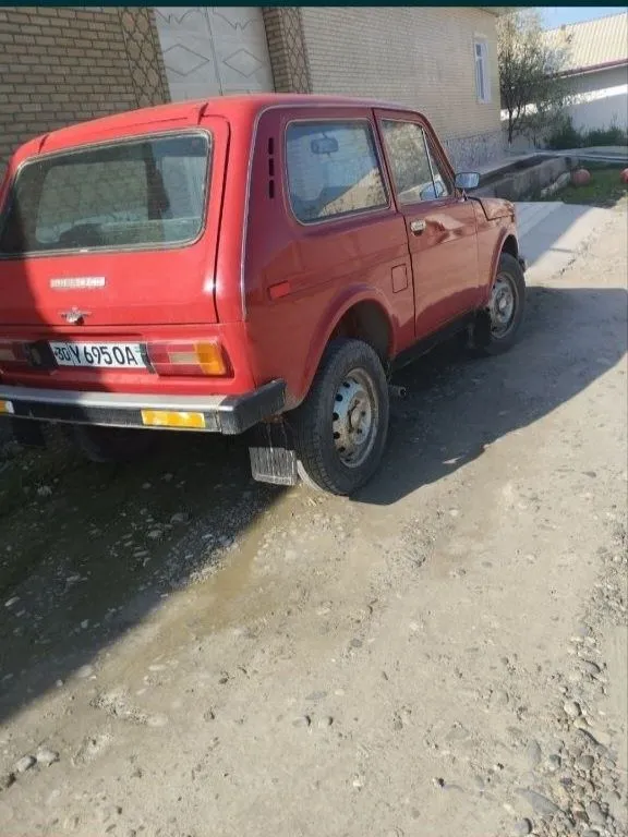Lada niva 2121 sotiladi holati yaxshi qolgan malumotlar telda — фото 3