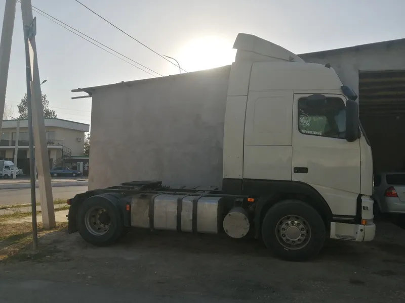 Volvo 2 yil kafolati bilan 2 Volvo 2 yil kafolati bilan 2