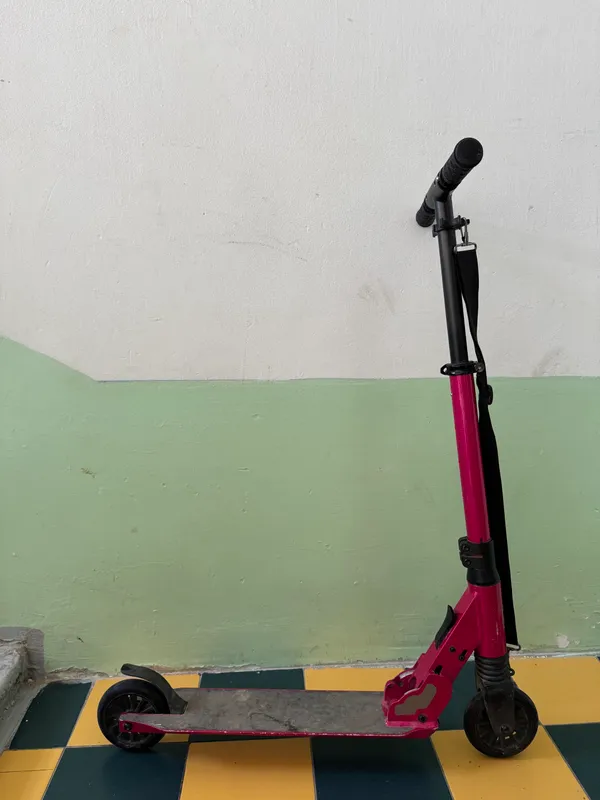 bolalar uchun buklanadigan Shulz samokati (pushti) 1