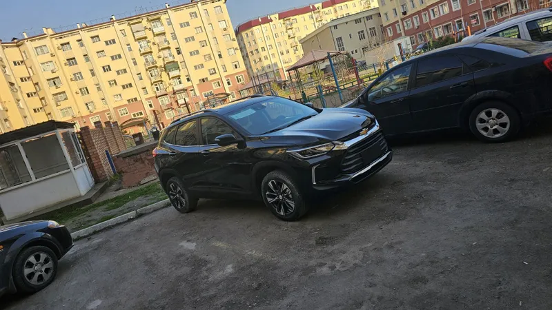 Срочно!!! Продаётся Tracker Premier Plus 2024 года — фото 1